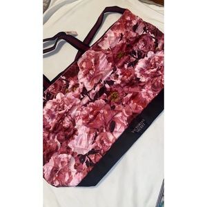 Victoria secreta  tote bag